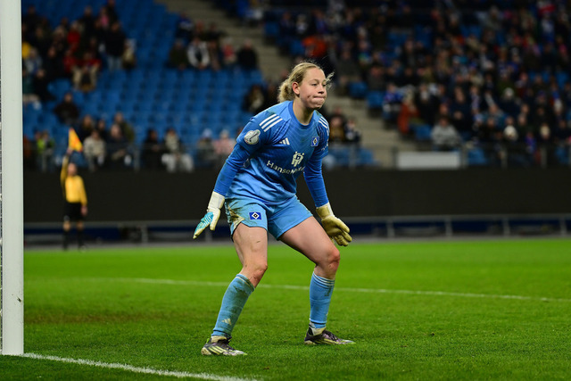 Fußball I Frauen I Saison 2025-2026 I DFB-Pokal I Achtelfinale I Hamburger SV - Bayer 04 Leverkusen I 18992 | Der Sportfotograf. - Realisiert mit Pictrs.com