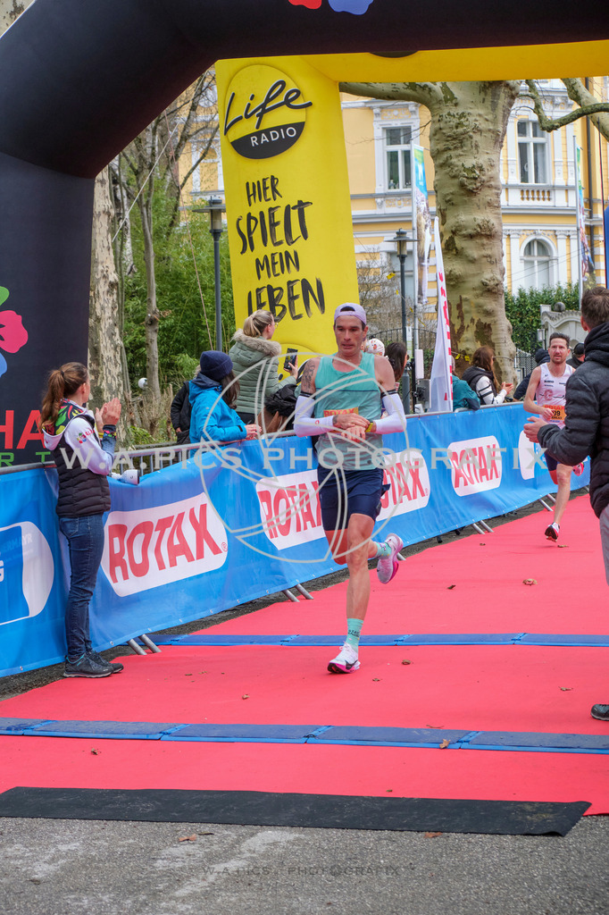 ..... | AUSTRIA, Wels, 30.03.25, ALOHA Wels Halbmarathon, Image Shows: , Foto: Wapics/RING M.