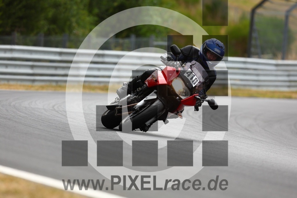 0410-20260722_01079 | Schöne Erinnerungen an spannende Momente - das festzuhalten ist unser Job. PIXELrace.de ist seit 2003 auf den Rennstrecken Europas unterwegs um die Action draußen beim Fahren und die wunderbare Stimmung imm Fahrerlager für euch einzufangen.