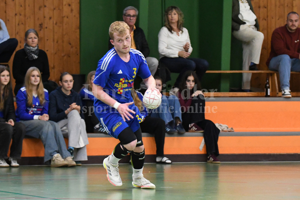 SSG Metten : VfL Waldkraiburg | Tim Weinberger (SSG Metten #3) - Realisiert mit Pictrs.com