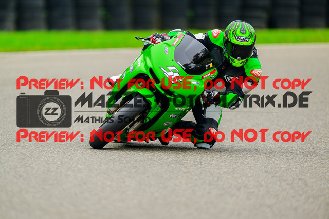 MaZZes_Fotomatrix_20241003_6007705_7096 | GELB