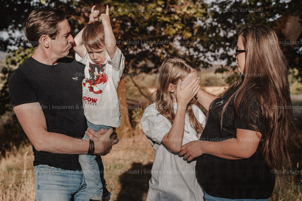 Fraufotografin_O3A2437 | Isabelle Schiminski ist ein Kitafotograf für Wiesbaden, Rheingau, Kiedrich, Untertaunus, Bad Schwalbach, Taunusstein und Mainz