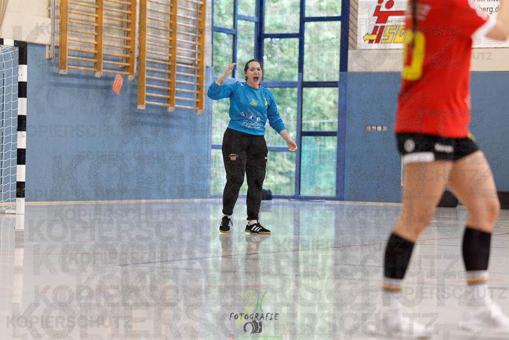 HSG Wettenberg - HSG Lumdatal | Wiederholungs-/Entscheidungsspiel um die Meisterschaft in der Frauen Oberliga Mitte und Aufstieg in die RegionalligaHSG Wettenberg - HSG Lumdatal am 11.05.2025 in Launsbach (Wettenberg) (Halle GS Launsbach (Wettenberg))Photo © 2025 - Jörg Heinrich - Realisiert mit Pictrs.com