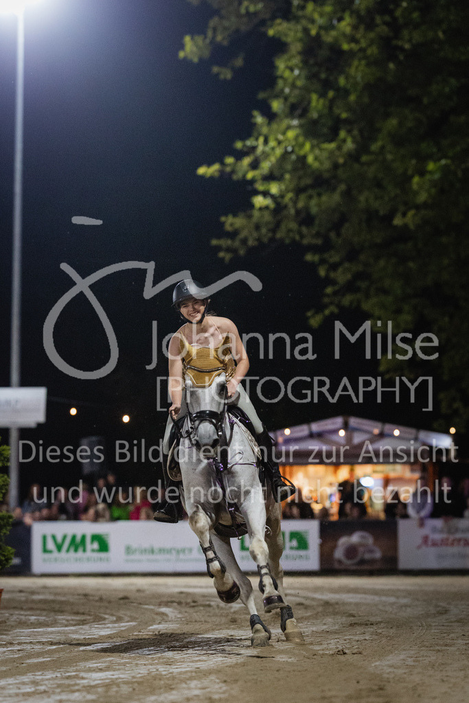 230827_Delbrueck_Kostuem-739 | Deine schönsten Turniermomente als professionelle Fotos! Entdecke hochwertige Pferdesport-Fotografie im Online-Shop. Jetzt Fotos finden & bestellen!