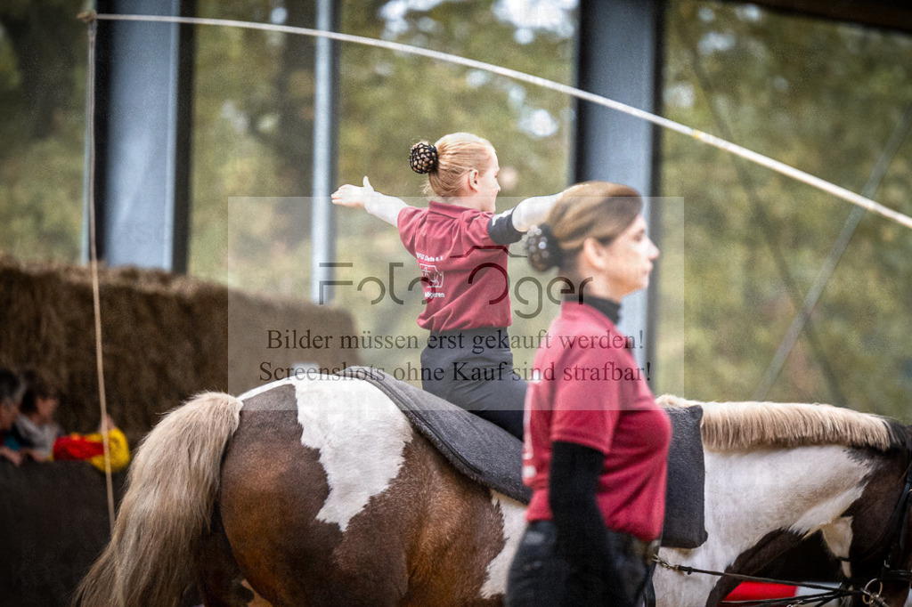 DOS_0045 | Entdecke hochwertige Reitturnierfotos von Foto Oger. Professionell, emotional und authentisch – jetzt Lieblingsmomente im Shop bestellen.Deutschlandweite Turnierfotografie. - Realisiert mit Pictrs.com