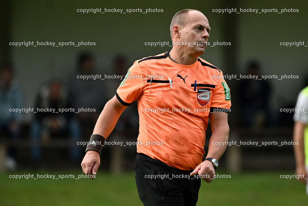 WSG Radenthein vs. SV Rapid Lienz | Michael Moser Referee, WSG Radenthein vs. SV Rapid Lienz, WSG Radenthein vs. SV Rapid Lienz am 30.08.2025 in Radenthein (Sportplatz Radenthein), Austria, (Photo by Bernd Stefan)