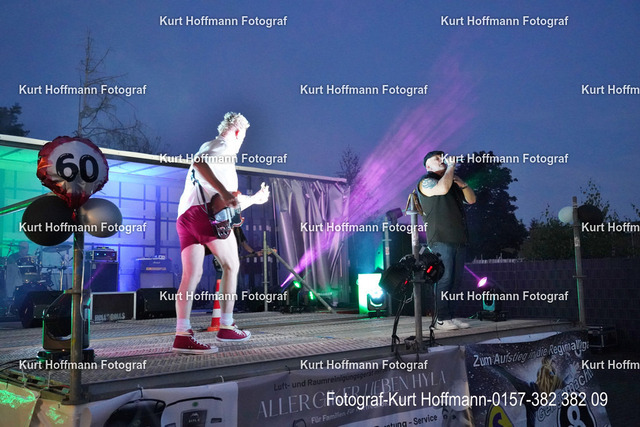 76Geburtstag Thomas Meyer |  Fotograf Kurt Hoffmann - Realisiert mit Pictrs.com