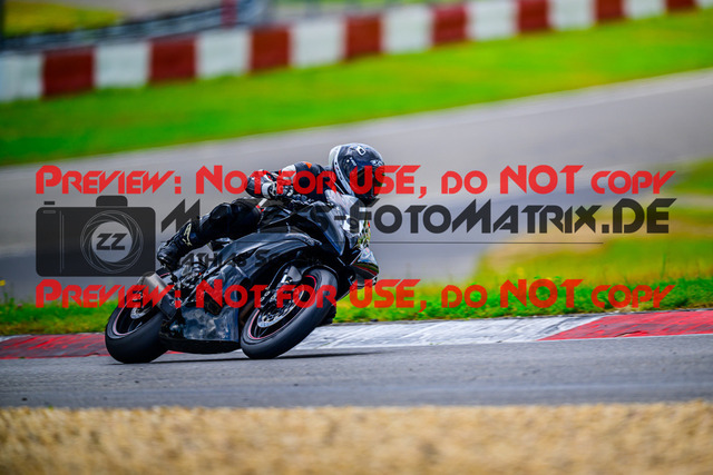 MaZZes_FotoMatrix_240717_6007705_9353 | ROT