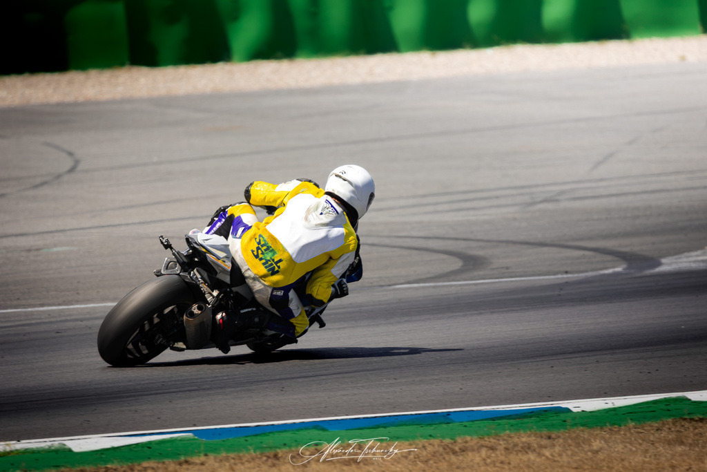 Ducati Trackday Hockenheimring 2026 | Entdecken Sie die faszinierende Welt von Alexander Tschuncky Arts: Kreative Fotografie, atemberaubende Automobilkunst und hochwertiger Bilderdruck. Lassen Sie sich inspirieren! - Realisiert mit Pictrs.com