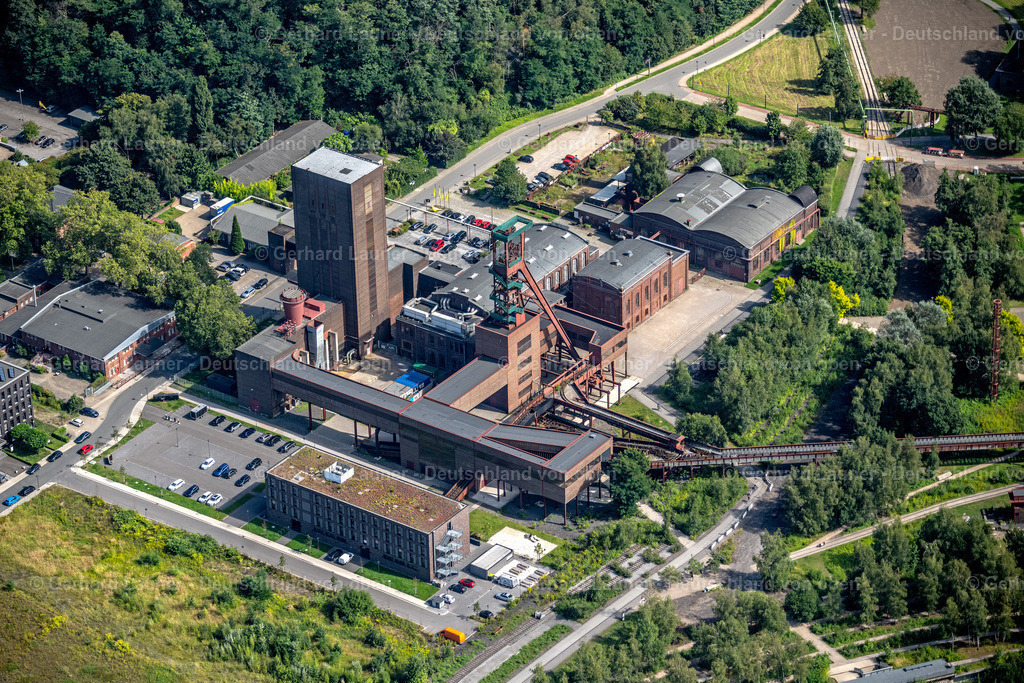 4050303 | Zeche Zollverein, Essen ESSEN 25.08.2021 Museums- Gebäude- Ensemble Zeche - Ruhr Museum in Essen im Bundesland Nordrhein-Westfalen. // Museum building ensemble pit - Ruhr Museum in Essen in the state North Rhine-Westphalia. Foto: Gerhard Launer