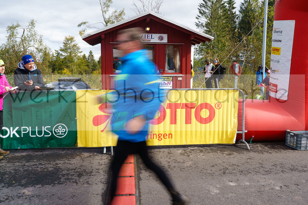 Herbstlauf 2024 | Rennsteig-Herbstlauf von Neuhaus am Rennweg nach Masserberg am 6. Oktober 2024