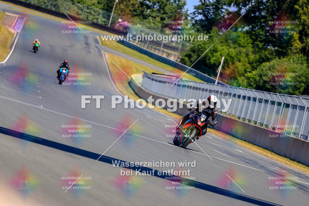 _TCM5972 | Hier findet Ihr Bilder von Touristenfahrten auf der Nürburgring Nordschleife oder von anderen Veranstaltungen die ich besucht habe. Viel Spass beim Durch Schauen 