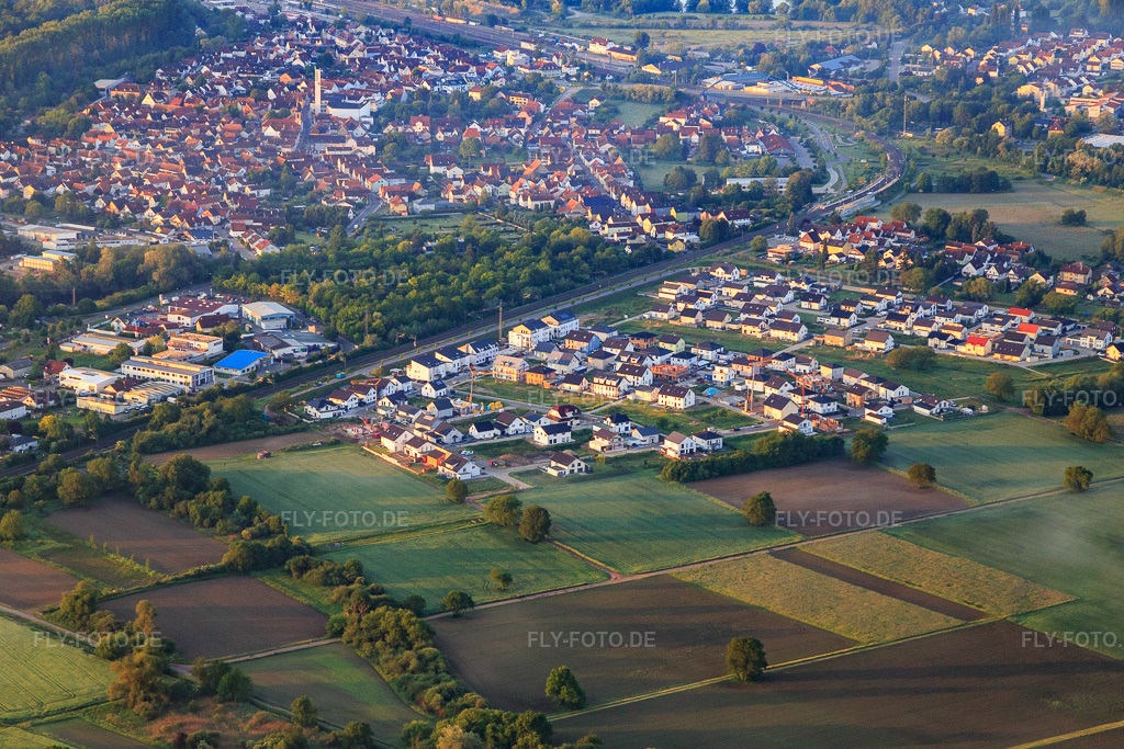 Luftbild: Neubaugebiet im Paul-Klee-Ring in Wörth am Rhein im Bundesland Rheinland-Pfalz in Deutschland. Foto: IMG_114309.jpg vom 30.05.2019 durch Werner Riehm/FLY-FOTO.de