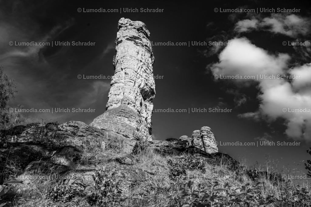 10049-12861 - Klusberge bei Halberstadt | Stockfoto und Bilderpool mit Bildmaterial aus Deutschland, dem Harz, Halberstadt, Quedlinburg, Wernigerode und weltweit. Qualitativ hochwertige und professionelle Fotos anschauen und kaufen. - Realisiert mit Pictrs.com