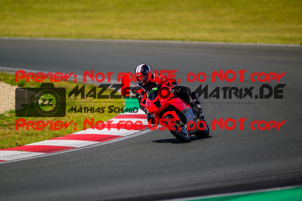 MaZZes_FotoMatrix_240725_6007705_6420 | GRUEN