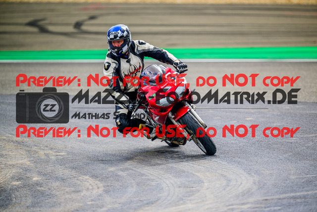 MaZZes_FotoMatrix_240910_6007705_2055 | GRUEN