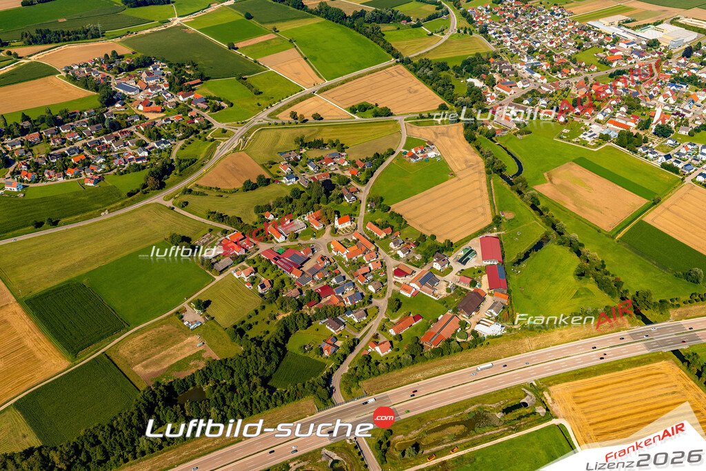 Klassische Luftaufnahme ohne Drohne zeigt:Großanhausen bei Burgau - Die Luftbildaufnahme wurde 2025 vom UL-Flugzeug heraus erstellt ( keine Drohne ) - Hochauflösende Luftaufnahme -Nicht vergleichbar mit Google Maps oder Satelittenbilder- Die Geschenkidee !Mit Lizenz und Bildrechte bestellbar