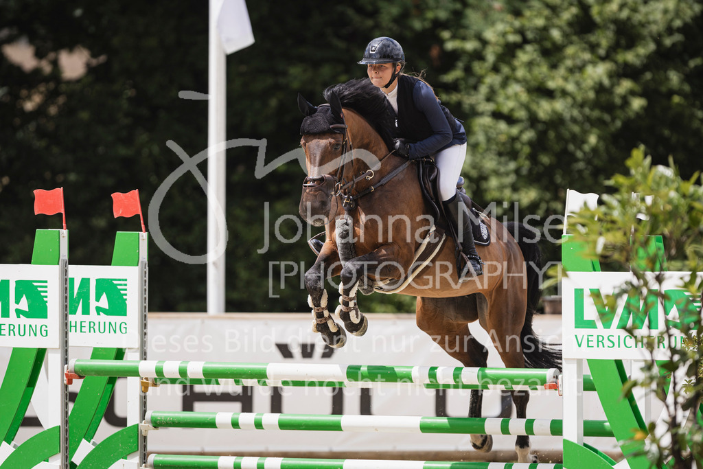 250711_BHO_A2-Spr-2-215 | Deine schönsten Turniermomente als professionelle Fotos! Entdecke hochwertige Pferdesport-Fotografie im Online-Shop. Jetzt Fotos finden & bestellen!