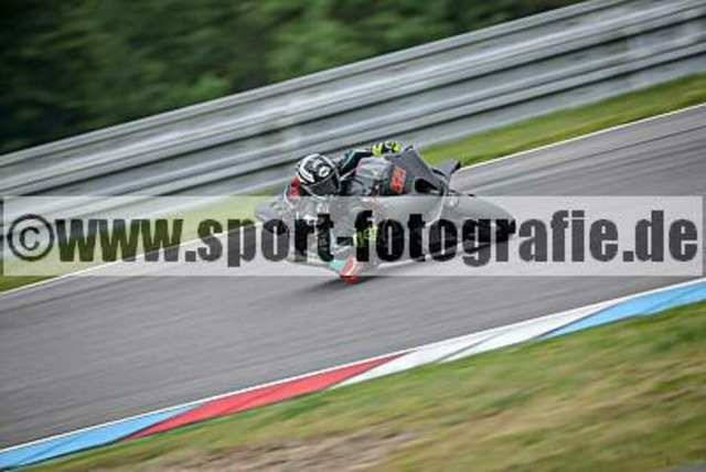 pube7723 | Professionelle Fotos von Sportveranstaltungen, aber auch Hochzeiten und anderen Events. - Realisiert mit Pictrs.com