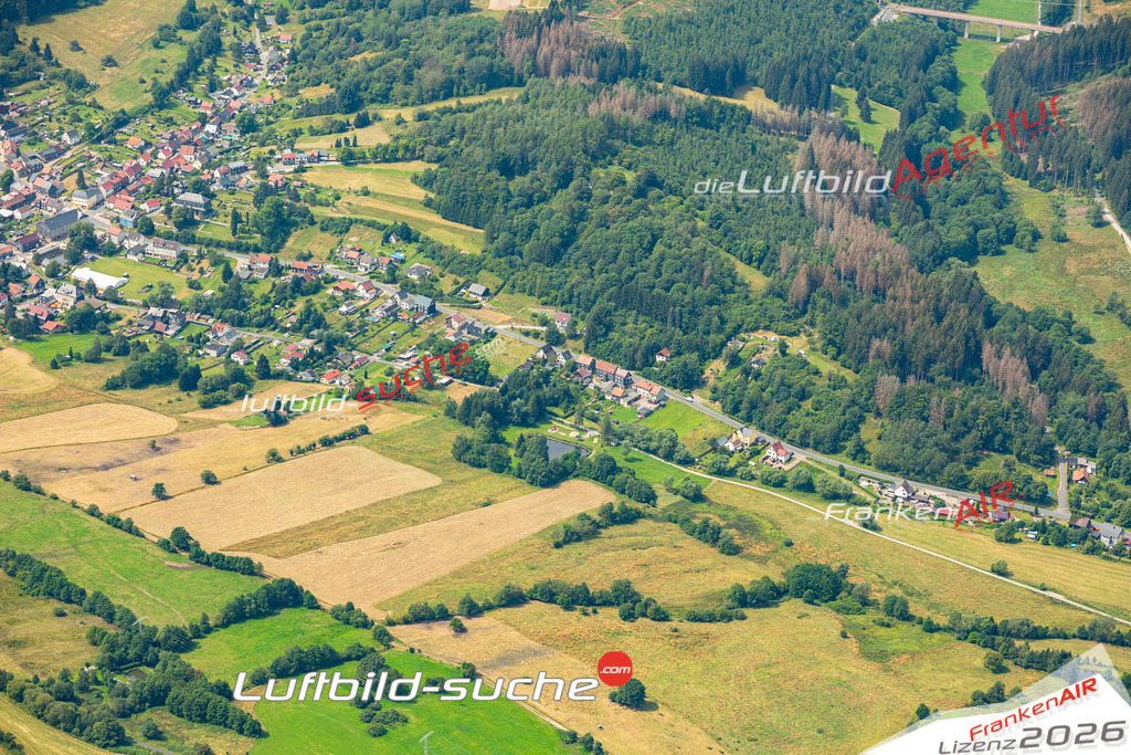 Das Luftbild zeigt : Möhrenbach Ilmenau - Die Luftaufnahme wurde 2024 vom UL-Flugzeug aus erstellt ( keine Drohne ) - Hochauflösende Luftaufnahme - Für grossformatige Ausdrucke geeignet. Die Geschenkidee !Mit Lizenz und Bildrechte bestellbar