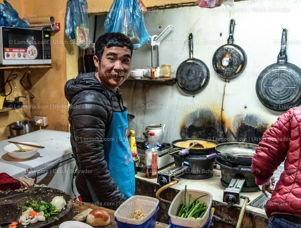 202510-128 | Stockfoto und Bilderpool mit Bildmaterial aus Deutschland, dem Harz, Halberstadt, Quedlinburg, Wernigerode und weltweit. Qualitativ hochwertige und professionelle Fotos anschauen und kaufen. - Realisiert mit Pictrs.com
