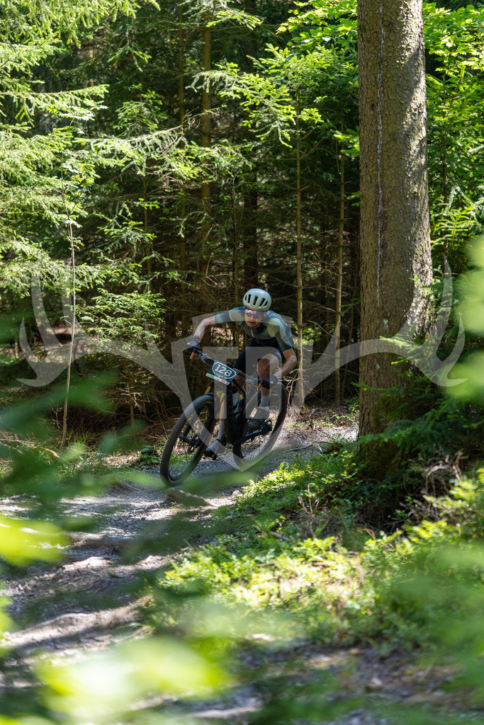 _DSC4986 | Fotogalerie der Treibjagd im Dunkelwald - Dein MTB Etappenrennen im Erzgebirge - Realisiert mit Pictrs.com