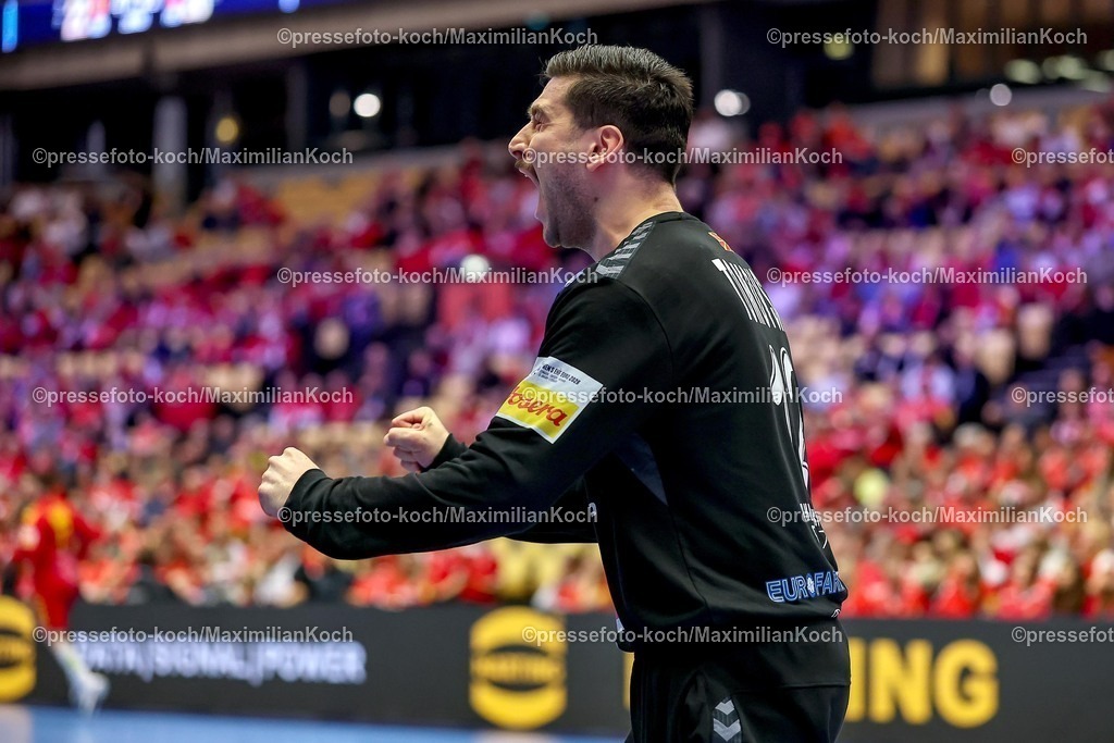 EHF18012601099 | 18.01.2026, Handball, Men's EHF EURO 2026, Portugal - Nordmazedonien, Jyske Bank Boxen in Herning, Dänemark, Preliminary Round:  Martin Tomovski (North Macedonia #12) jubelnd