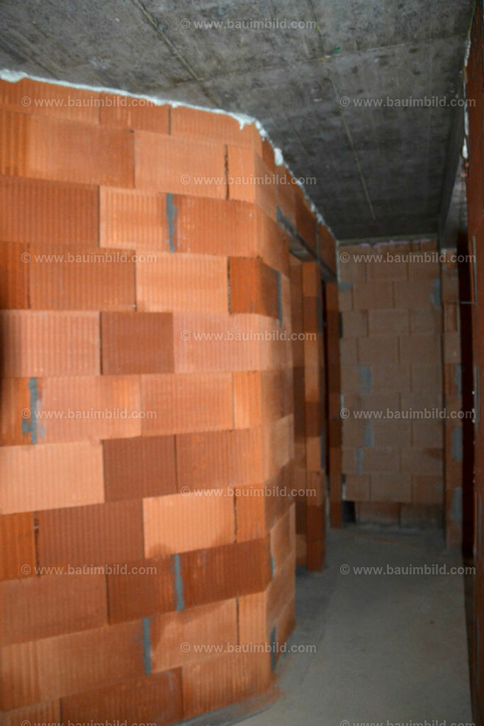 bib-lg07-mauerarbeiten-0219 | Nach LV-Leistungsgruppen sortierte Detailfotos über den Bau eines Hauses. Alle Hausbau-Bilder direkt vom Urheber und Autor der Website Haus-Selber-Bauen.com