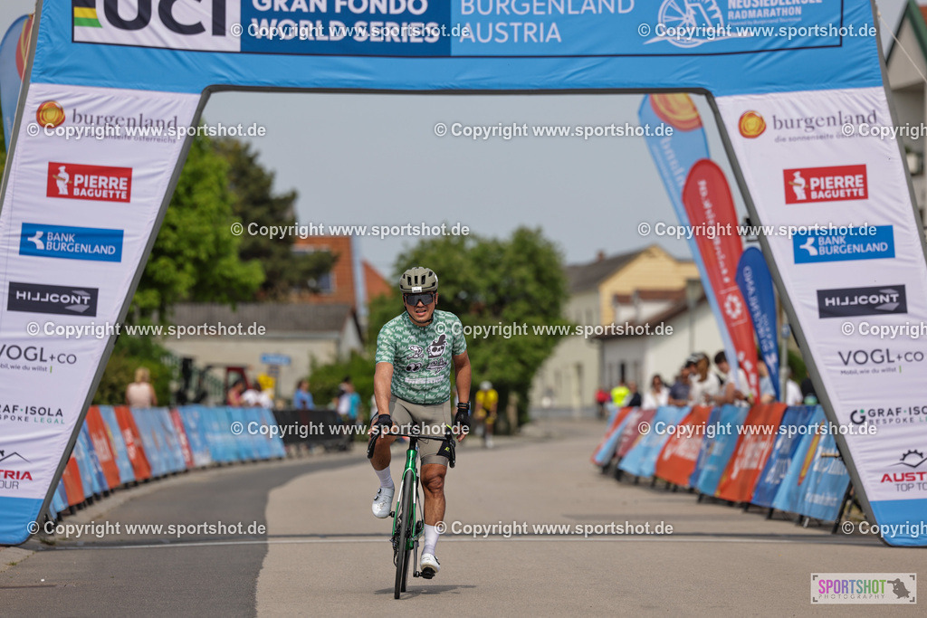 VJ__9521 | Neusiedlersee Radmarathon 2026@sportshot_your_pictrs #yourpictures#roadtowm2029 #nrm #neusiedlerseeradmarathon #neusiedlersee #neusiedlerseetourismus #burgenland #mörbisch #nrm26 #burgenlandtourismus #voglundco #poweredbyburgenlandtourismus #radsport #rad #marathon #ucigranfondo #visitburgenland #ucigranfondoworldseries