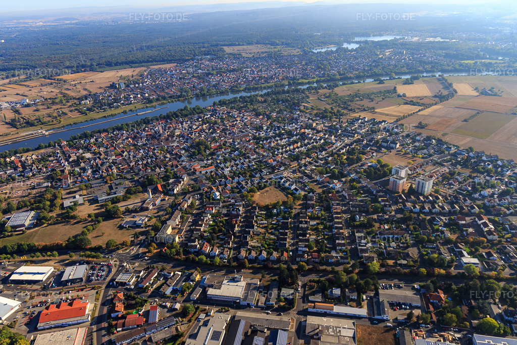 Luftbild: Ortsansicht am Main von Westen im Ortsteil Klein-Krotzenburg in Hainburg im Bundesland Hessen in Deutschland. Foto: IMG_111020.jpg vom 08.09.2018 durch Werner Riehm/FLY-FOTO.de