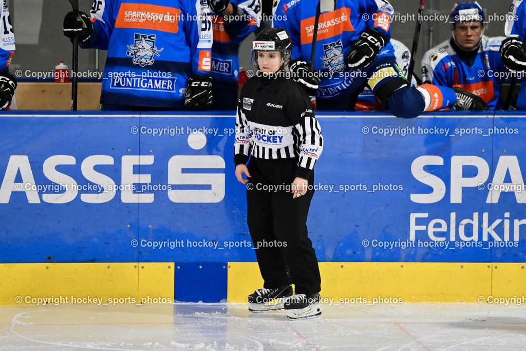 ESC SPARKASSE STEINDORF vs. 1. EHC ALTHOFEN | Klemm Anja Referee, ESC SPARKASSE STEINDORF vs. 1. EHC ALTHOFEN, ESC SPARKASSE STEINDORF vs. 1. EHC ALTHOFEN am 30.11.2025 in Steindorf (Ossiachersee Halle), Austria, (Photo by Bernd Stefan)