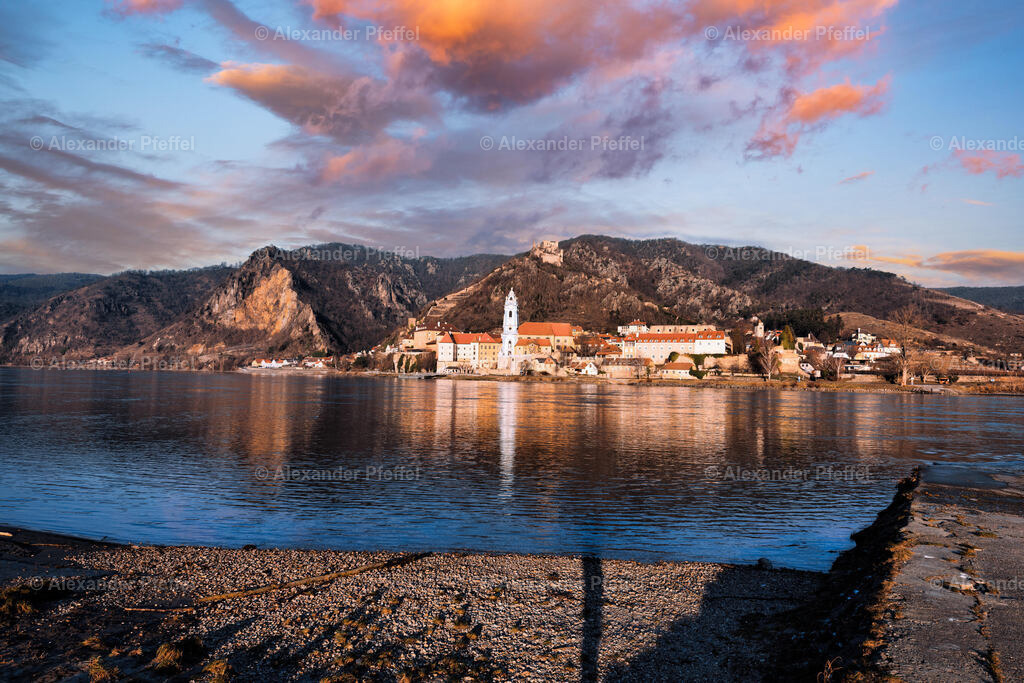 foto_c_pfeffel-partner-0147-R52_1222-Bearbeitet | alexander-pfeffel - Realisiert mit Pictrs.com