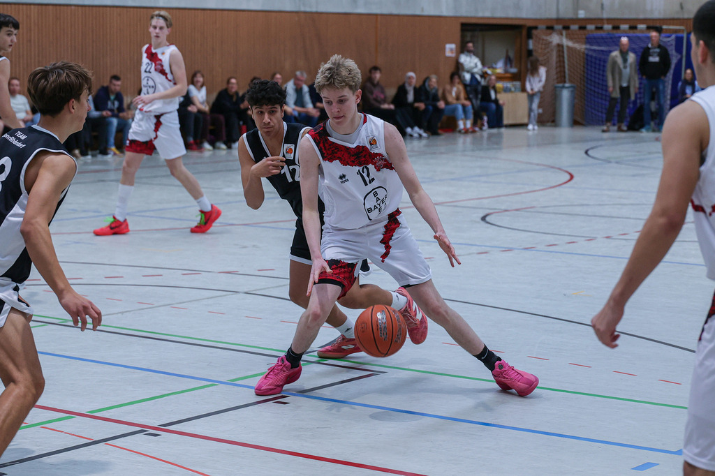 JBBL BAYER GIANTS vs Team BonnKöln RAG-9 | Fotos von Basketballspielen aus dem Raum NRW fotografiert von Gero Mueller-Laschet und Daniel Schaefer - Realisiert mit Pictrs.com