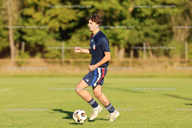 Fußball I Herren I Saison 2025-2026 I Kreisklasse A Süd-Ost I 6. Spieltag I SG Scharbeutz-Pönitz - VfL Bad Schwartau I 13.09.2025.100 | Linus Matthiessen (7, SG Scharbeutz/Pönitz) - Realisiert mit Pictrs.com