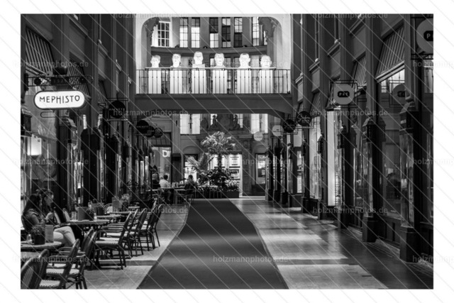 IMG_4877 (1) | Fotograf Leipzig für Hochzeiten, Familienfeste & Porträts. Persönlich, ehrlich & echt – Emotion im Fokus. Jetzt Fotoshooting bei Holzmannphotos buchen!