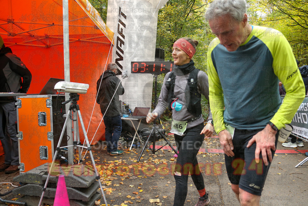 251026_1312_EX1_2871 | Sportfotografie im Rhein-Sieg Kreis, Köln, Bonn, NRW, Rheinland Pfalz, Hessen, etc. Unser Tätigkeitsfeld umfasst den Laufsport vom Volkslauf über den Marathon, Duathlon, Triathon bis zum Ultralauf wie Kölnpfad Ultra oder Schindertrail.