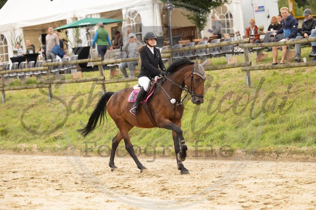 994A8777 | sabrinanicolaifotografie - Realisiert mit Pictrs.com