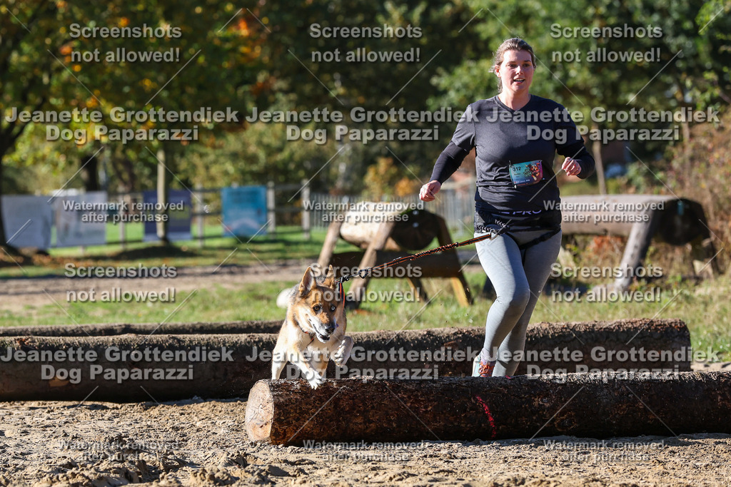 Dog Paparazzi - Strongdog 10-25-2409 | Dog Paparazzi Jeanette Grottendiek Fotografie & Videografie - Realisiert mit Pictrs.com