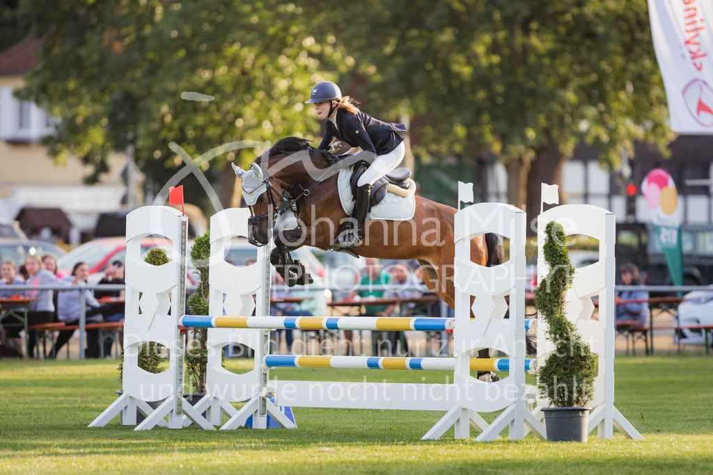 220714_LC_A2-Spr-973 | Deine schönsten Turniermomente als professionelle Fotos! Entdecke hochwertige Pferdesport-Fotografie im Online-Shop. Jetzt Fotos finden & bestellen!