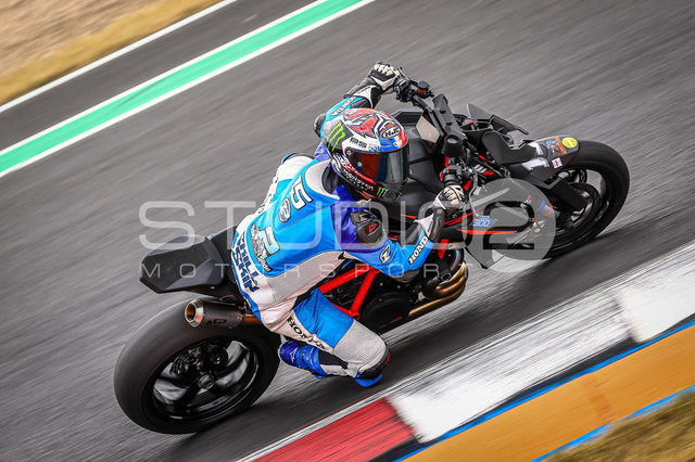 0015-260630MM-005_15 | Deine Full-Service-Agentur für ✔️Videoproduktionen und ✔️Motorsportfotografie Jetzt Angebot anfragen!