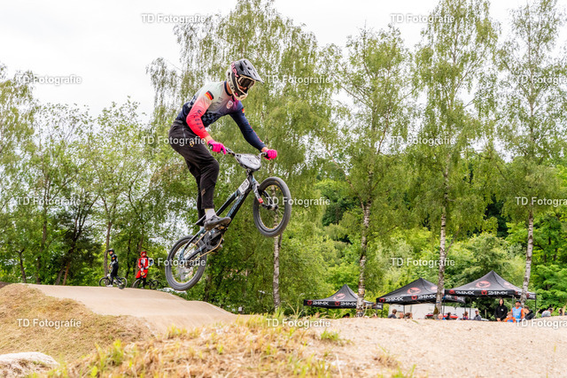 BayBMX2026-04957 | Fotogalerie von Thomas Dettweiler mit Eventbildern und lizenzfreien Fotos. Perfekt als Wandbild, für Büro, Website oder private Nutzung. - Realisiert mit Pictrs.com