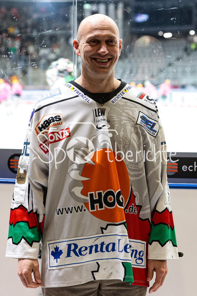 Augsburger Panther - Fischtown Pinguins Bremerhaven | Ex Panther Spieler Christian EKLUND ist im Curt Frenzel Stadion zu Gast