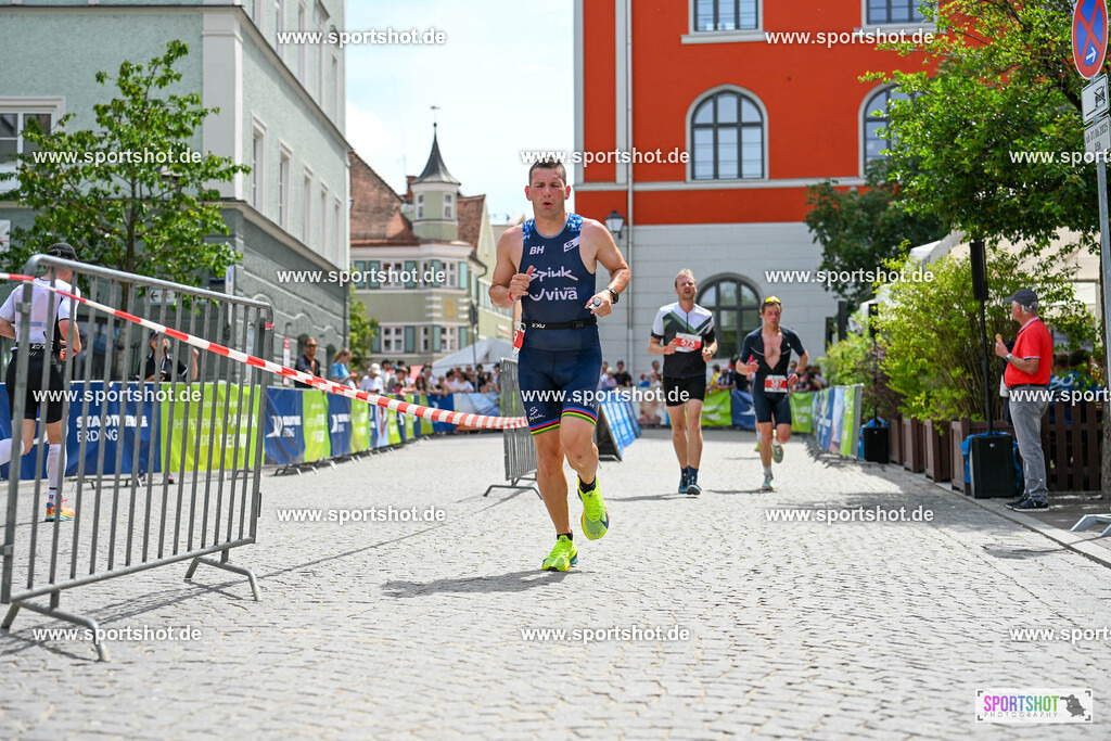 SZI_8829 | Stadttriathlon Erding 2025. #yourpictrs #sportshot_your_pictrs @Sportshotphotography #stadttriathlonerding Copyright: www.sportshot.de