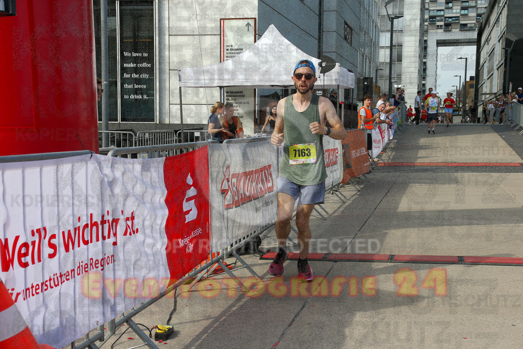 250920_1504_EX1_8367 | Sportfotografie im Rhein-Sieg Kreis, Köln, Bonn, NRW, Rheinland Pfalz, Hessen, etc. Unser Tätigkeitsfeld umfasst den Laufsport vom Volkslauf über den Marathon, Duathlon, Triathon bis zum Ultralauf wie Kölnpfad Ultra oder Schindertrail.