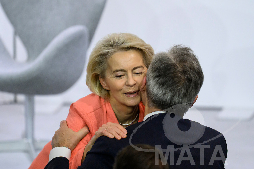 _DWA4433 | MATA IndoCon - Realisiert mit Pictrs.com