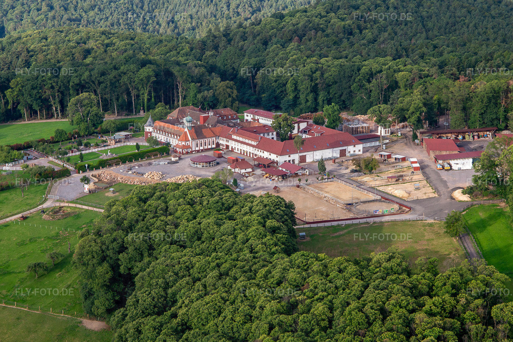 Stall Fried im Kloster Liebfrauenberg | Luftbild: Stall Fried im Kloster Liebfrauenberg in Bad Bergzabern im Bundesland Rheinland-Pfalz in Deutschland. Foto: IMG_137686.jpg vom 12.08.2023 durch ©2025 Werner Riehm fly-foto.de/copyright - Realisiert mit Pictrs.com