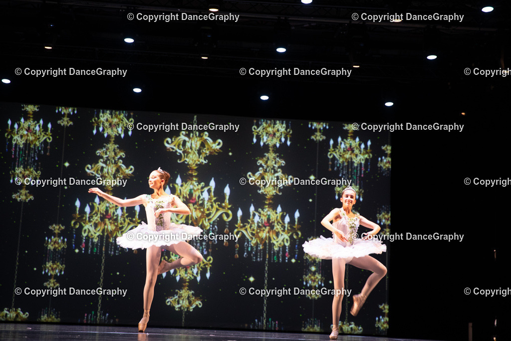 GPHY5836 | DanceGraphy - Realisiert mit Pictrs.com