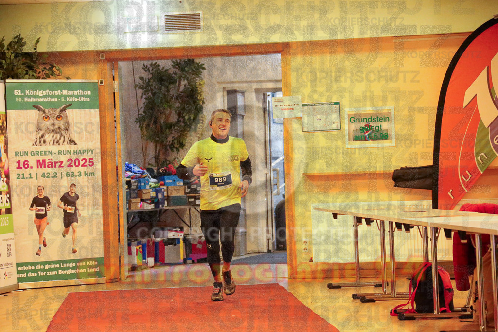 241208_1104_EX1_4166 | Sportfotografie im Rhein-Sieg Kreis, Köln, Bonn, NRW, Rheinland Pfalz, Hessen, etc. Unser Tätigkeitsfeld umfasst den Laufsport vom Volkslauf über den Marathon, Duathlon, Triathon bis zum Ultralauf wie Kölnpfad Ultra oder Schindertrail.