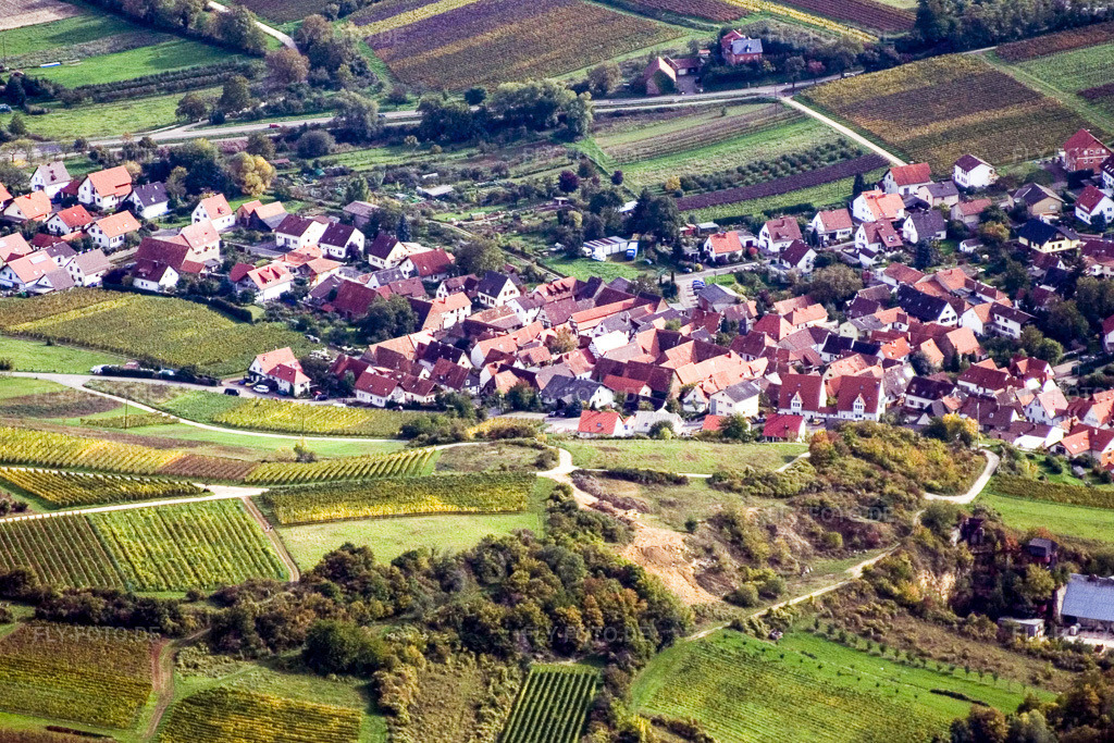Luftbild: Gleiszellen-Gleishohrbach im Ortsteil Gleiszellen in Gleiszellen-Gleishorbach im Bundesland Rheinland-Pfalz in Deutschland. Foto: IMG_4424.jpg vom 22.10.2006 durch Werner Riehm/FLY-FOTO.de