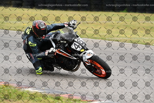 25bt02-0862 | markuskiefer.com - Realisiert mit Pictrs.com